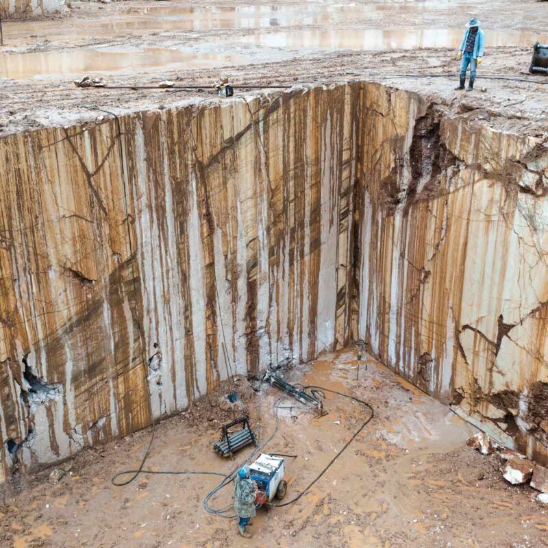 Yukselen Marble Quarries (1A) Yukselen Marble Quarries (1A)