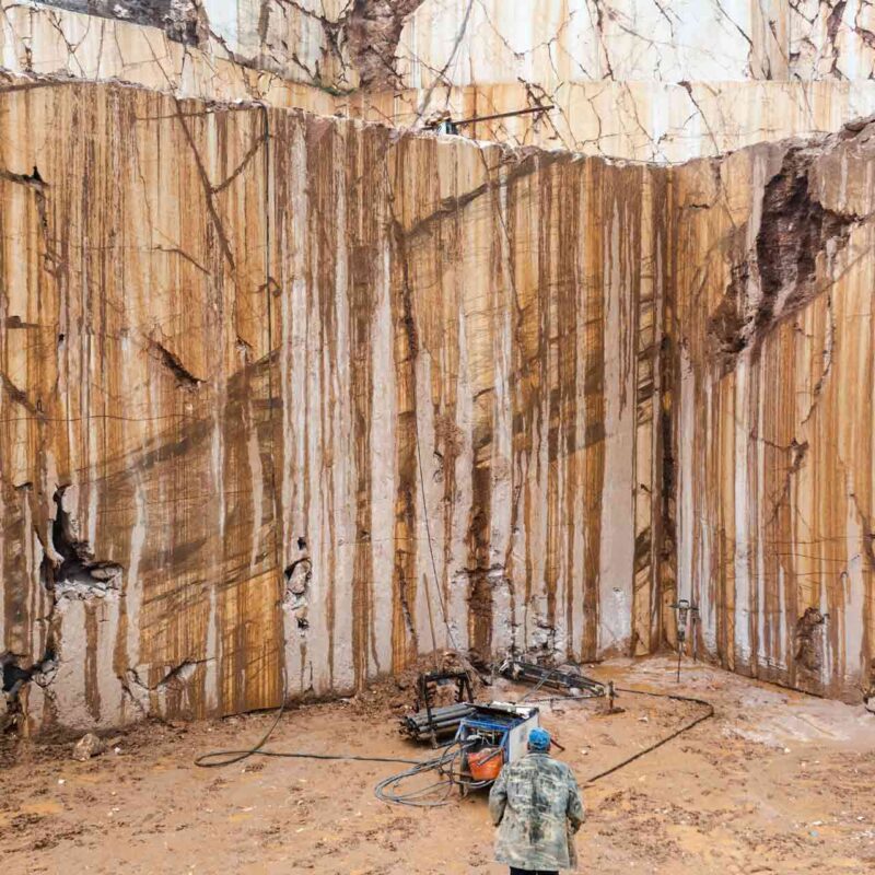 Yukselen Marble Quarries (23A) Yukselen Marble Quarries (23A)